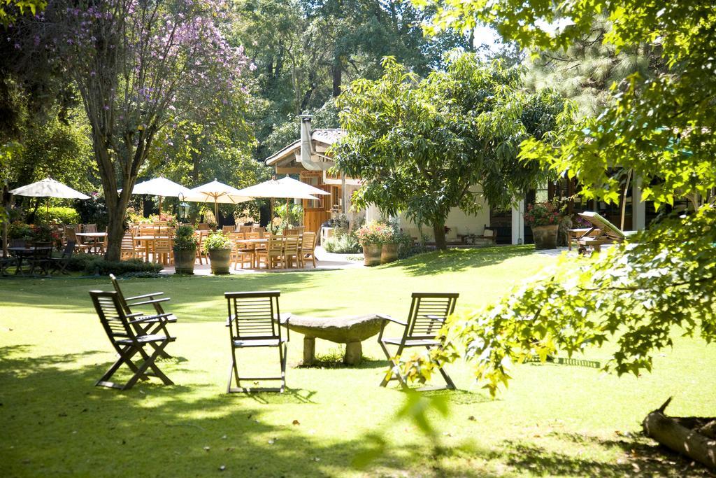 Hotel Rancho San Cayetano Ситакуаро Экстерьер фото