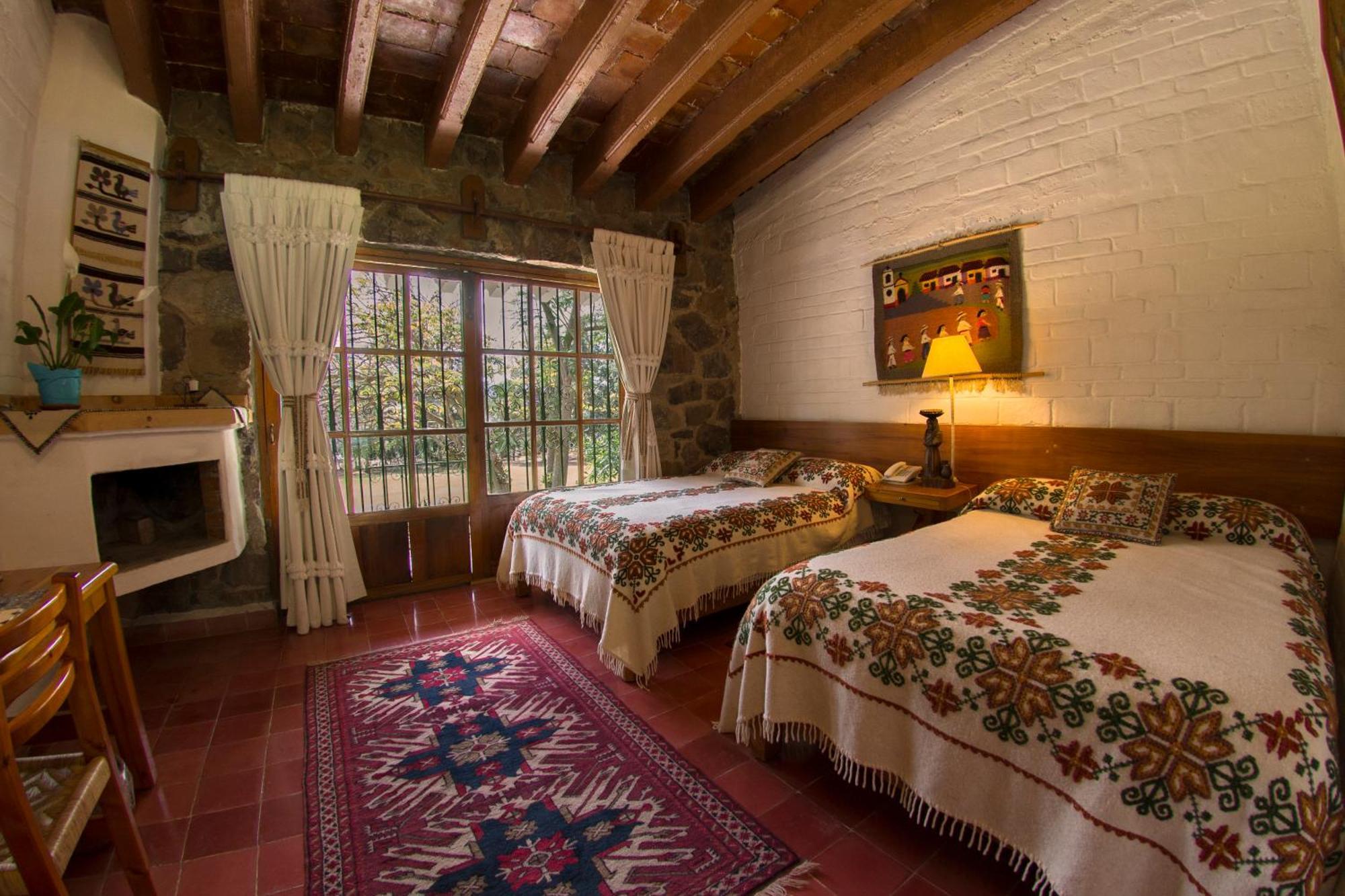 Hotel Rancho San Cayetano Ситакуаро Экстерьер фото